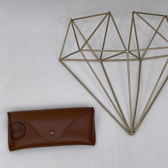 Ray-Ban Brown Leather Case with Microfiber Cloth - Picture 1 of 5